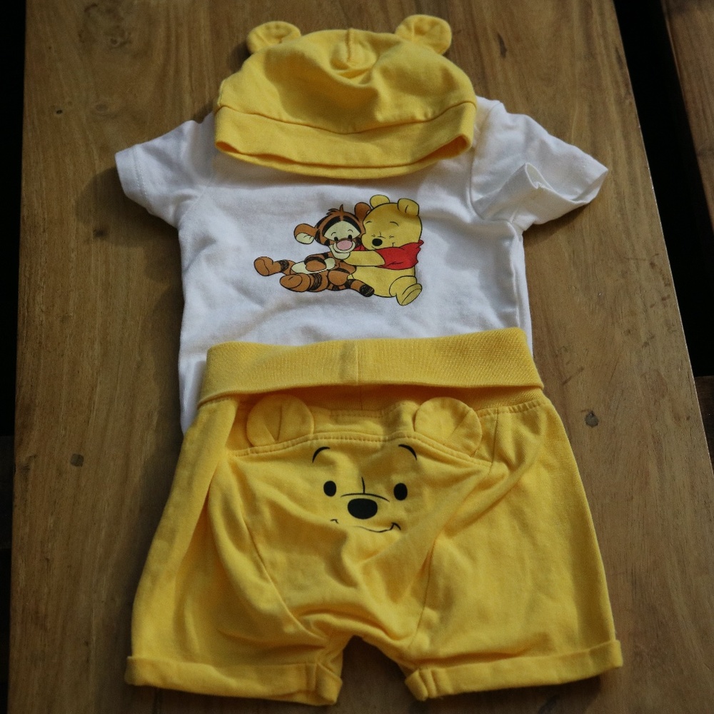 Disney Winnie the Pooh set - Picture 1 of 1